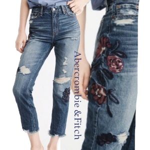 Abercrombie & Fitch Girlfriend Jeans Sz 25 Floral Embroidery Raw Hem Distressed